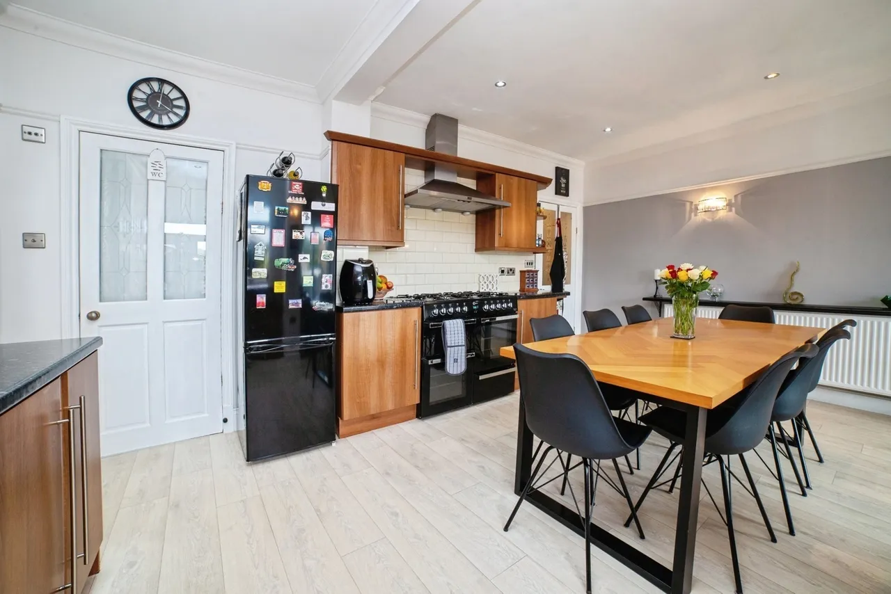 Eakring Road, Mansfield, Nottinghamshire, NG18, photo 12