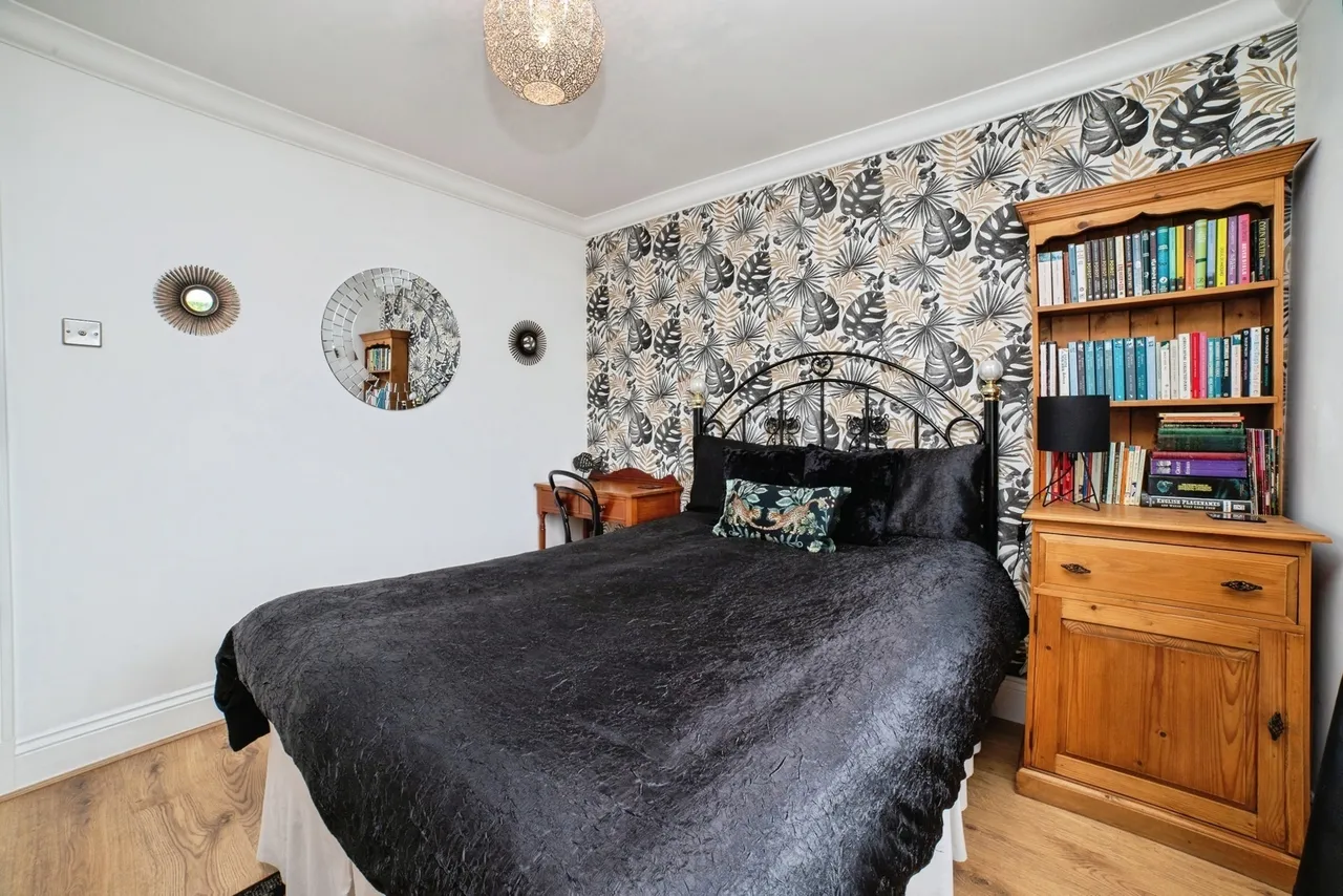 Eakring Road, Mansfield, Nottinghamshire, NG18, photo 31