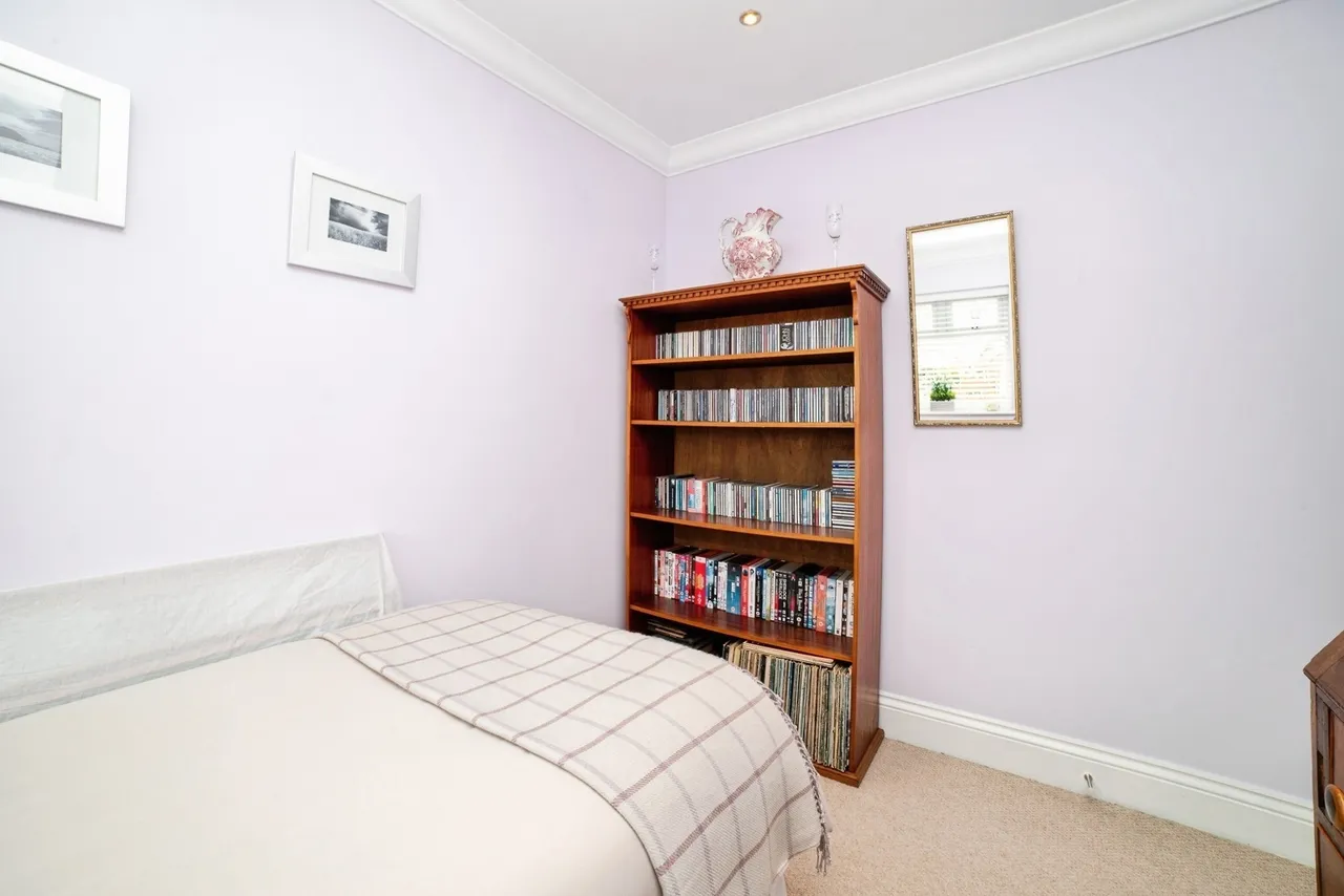 Eakring Road, Mansfield, Nottinghamshire, NG18, photo 34