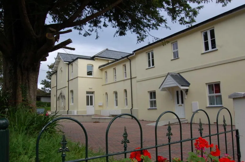 11 bed flat for sale, Diddies, Stratton, EX23