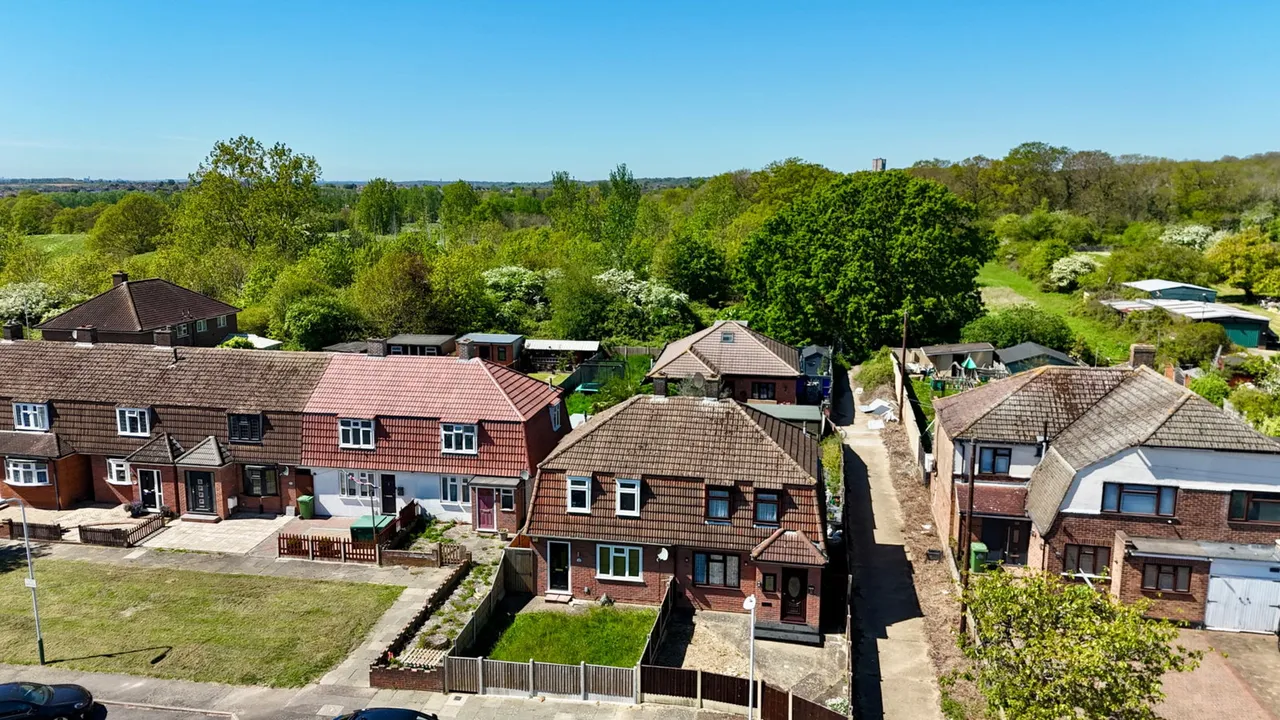 Keats Avenue, Romford, RM3, photo 20