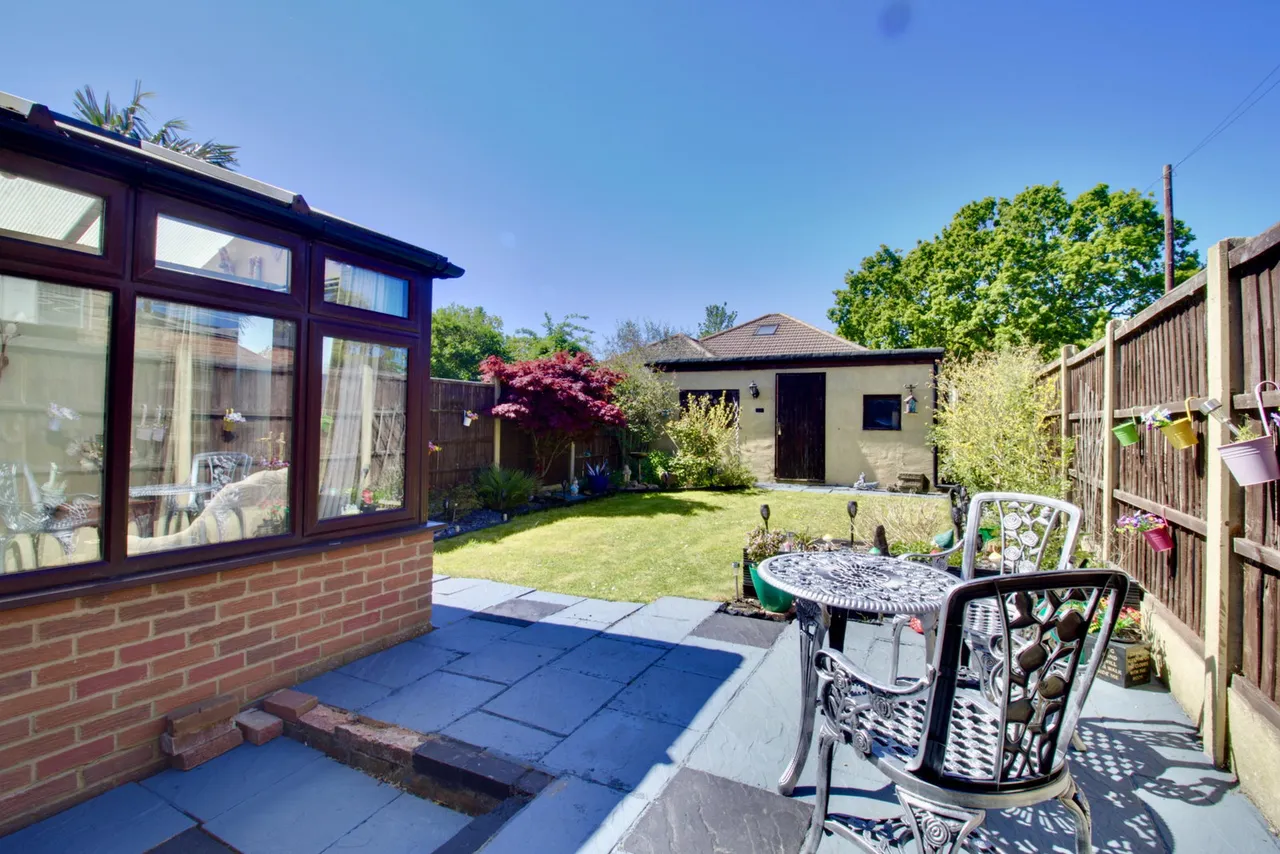 Keats Avenue, Romford, RM3, photo 18