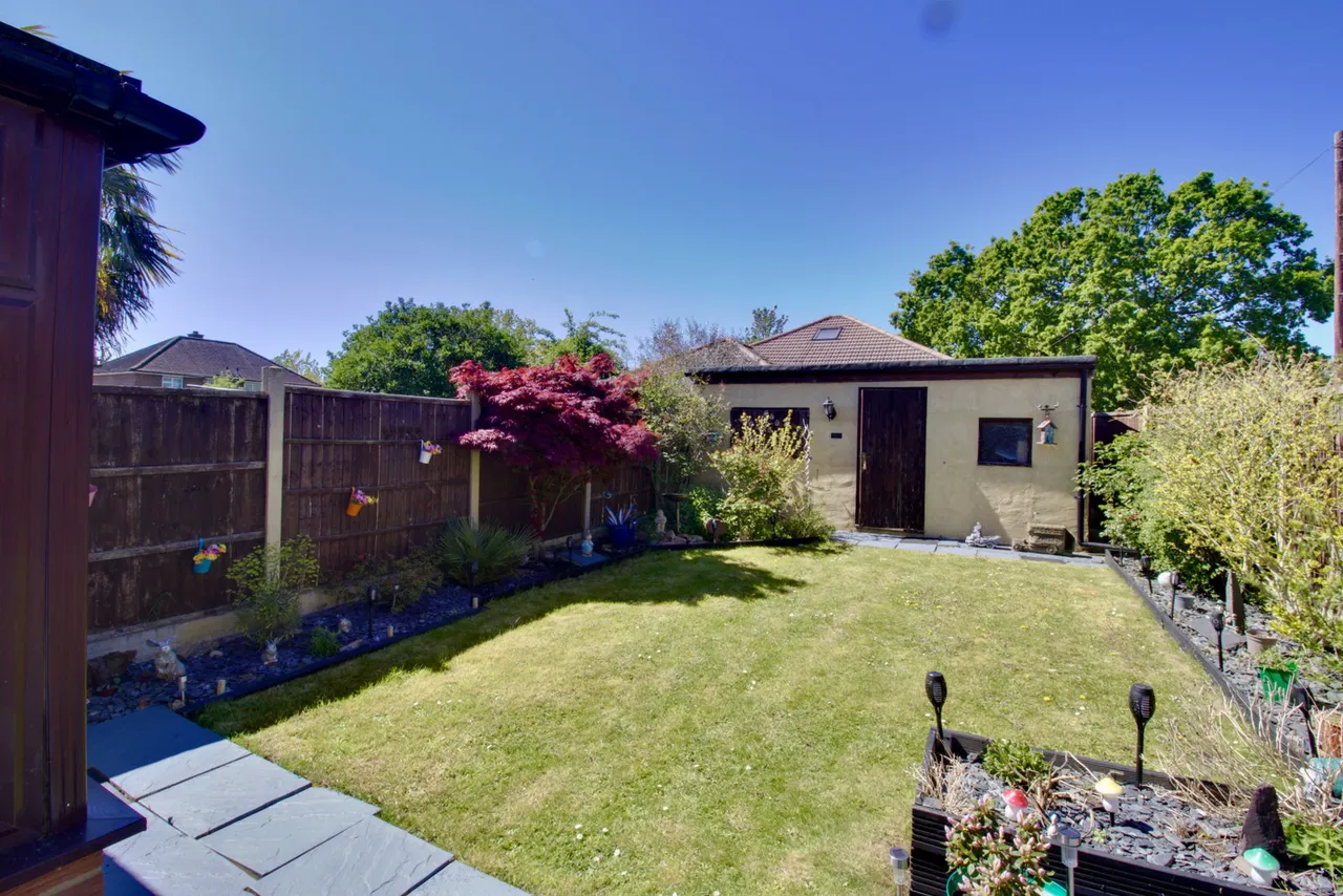 Keats Avenue, Romford, RM3, photo 17