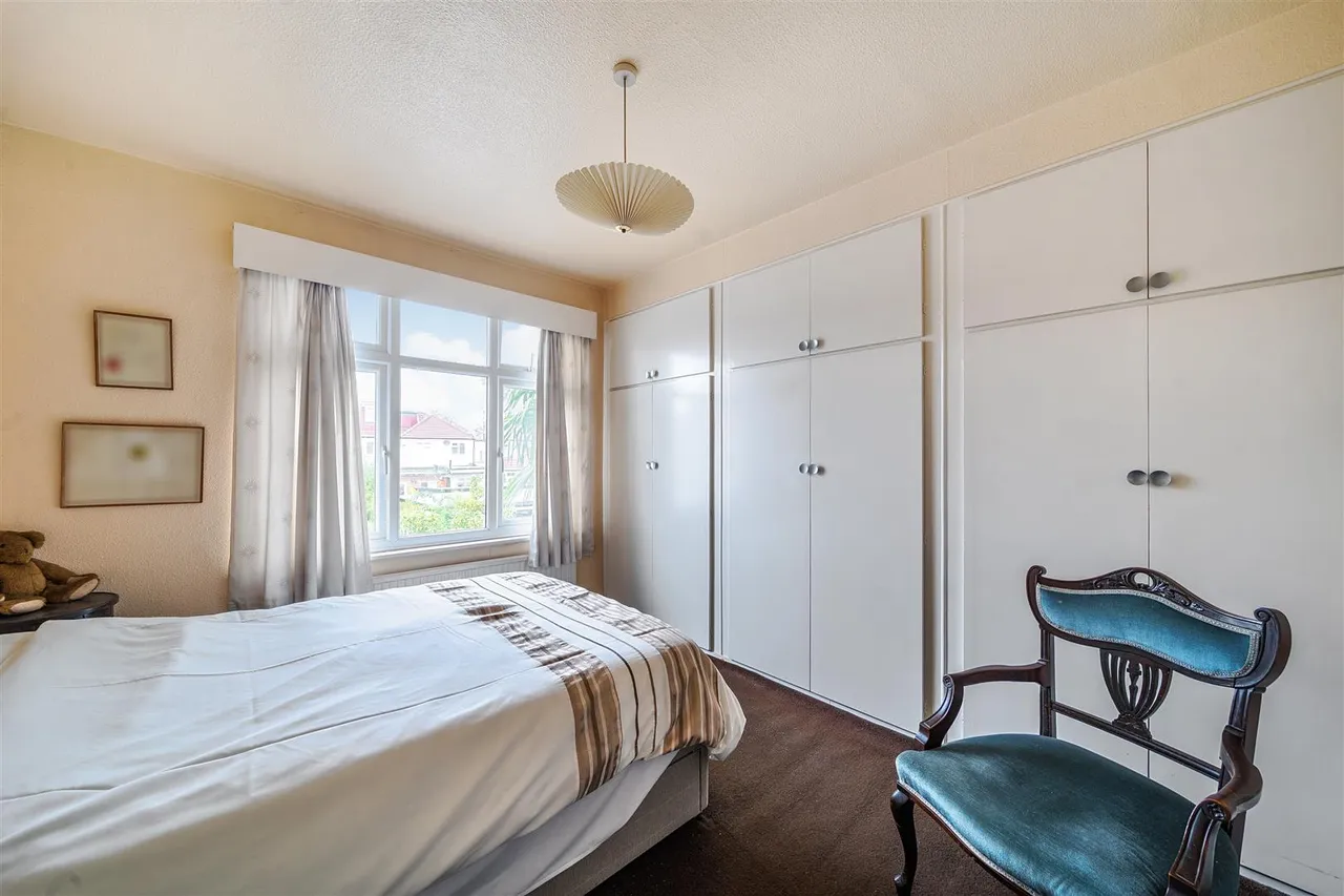 Blenheim Gardens, Wembley, photo 9
