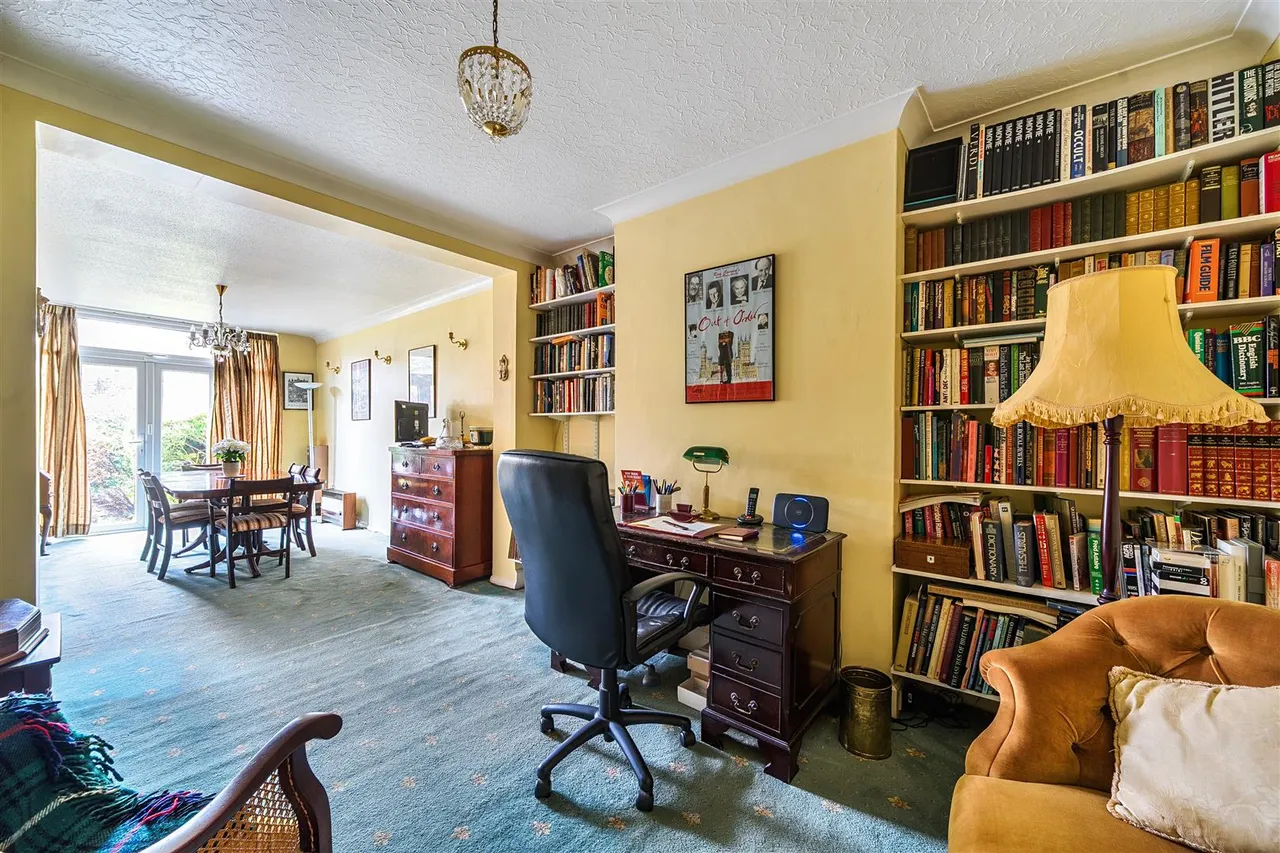 Blenheim Gardens, Wembley, photo 5