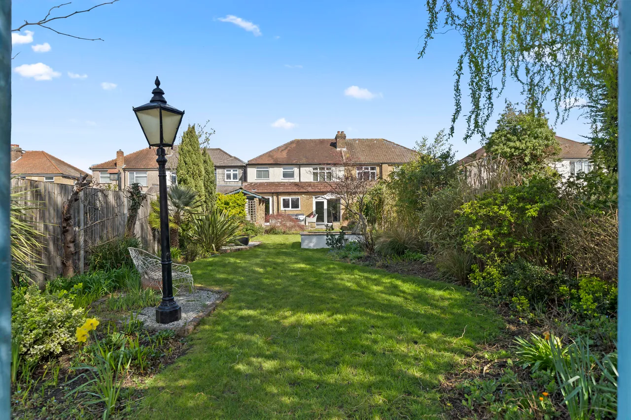 Beverley Road, Worcester Park, KT4, photo 21