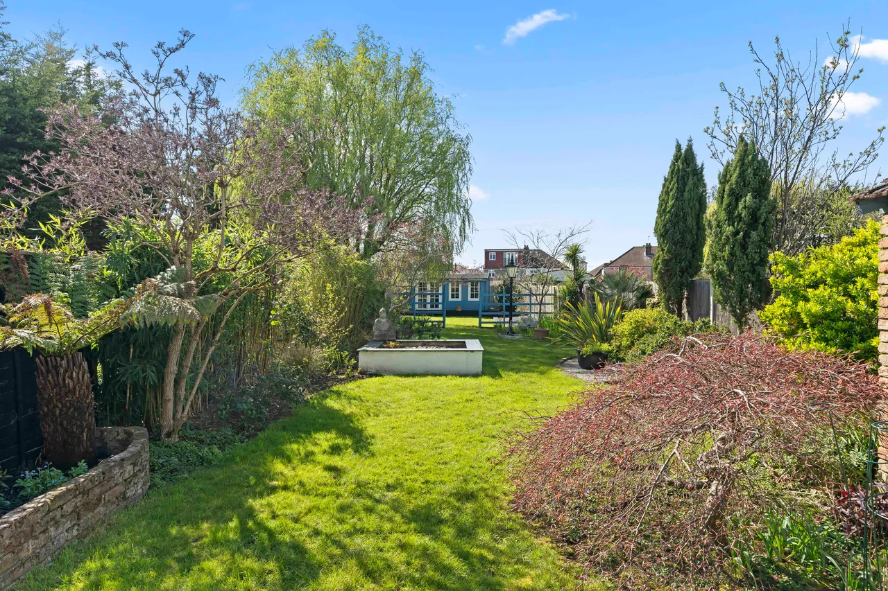 Beverley Road, Worcester Park, KT4, photo 19