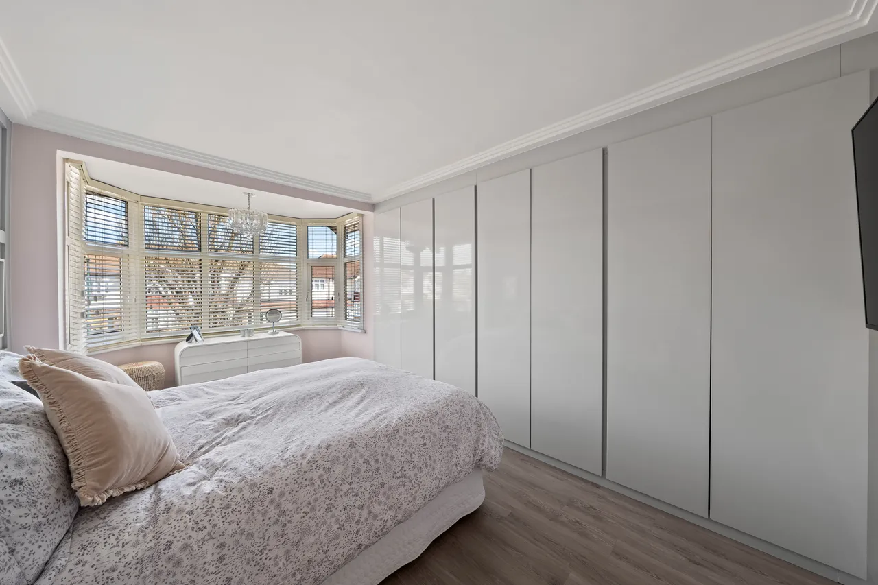 Beverley Road, Worcester Park, KT4, photo 11