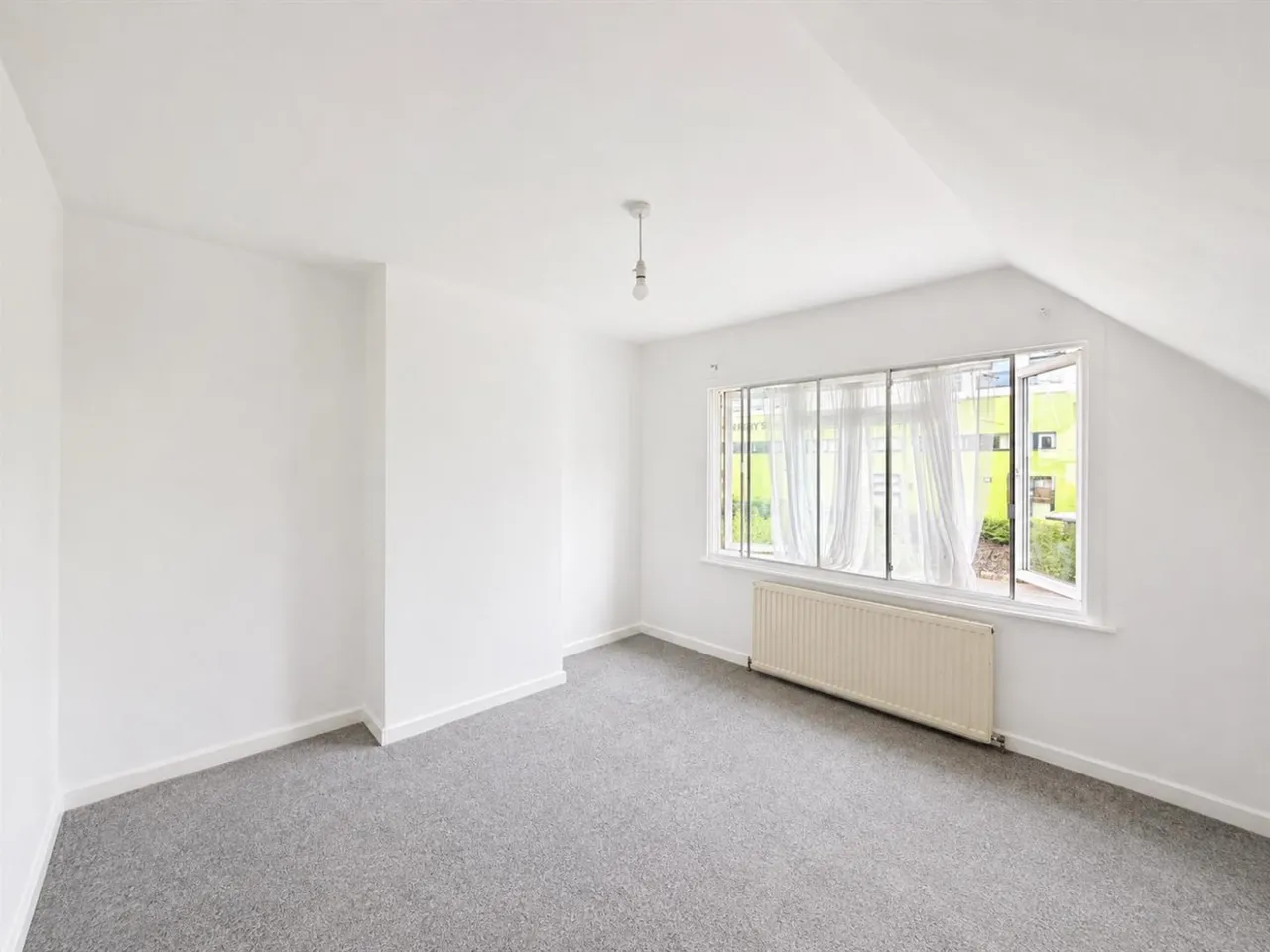 Semi-Detached To LetVicarage Farm Road, Hounslow, TW5, photo 10