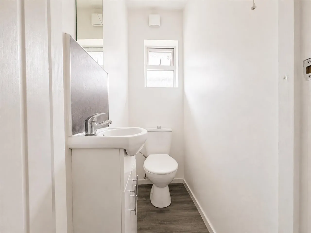 Semi-Detached To LetVicarage Farm Road, Hounslow, TW5, photo 12