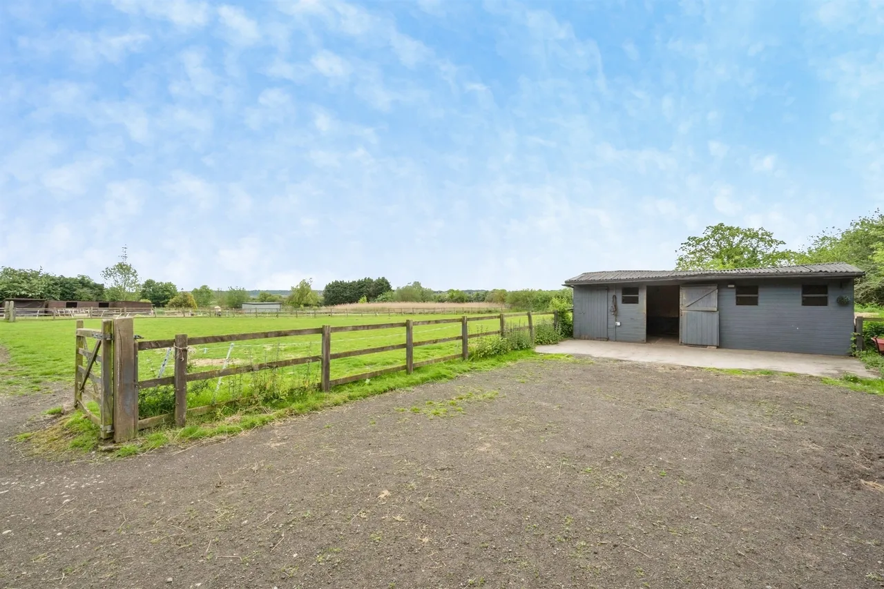 The Avenue, Harlington, DN5, photo 4