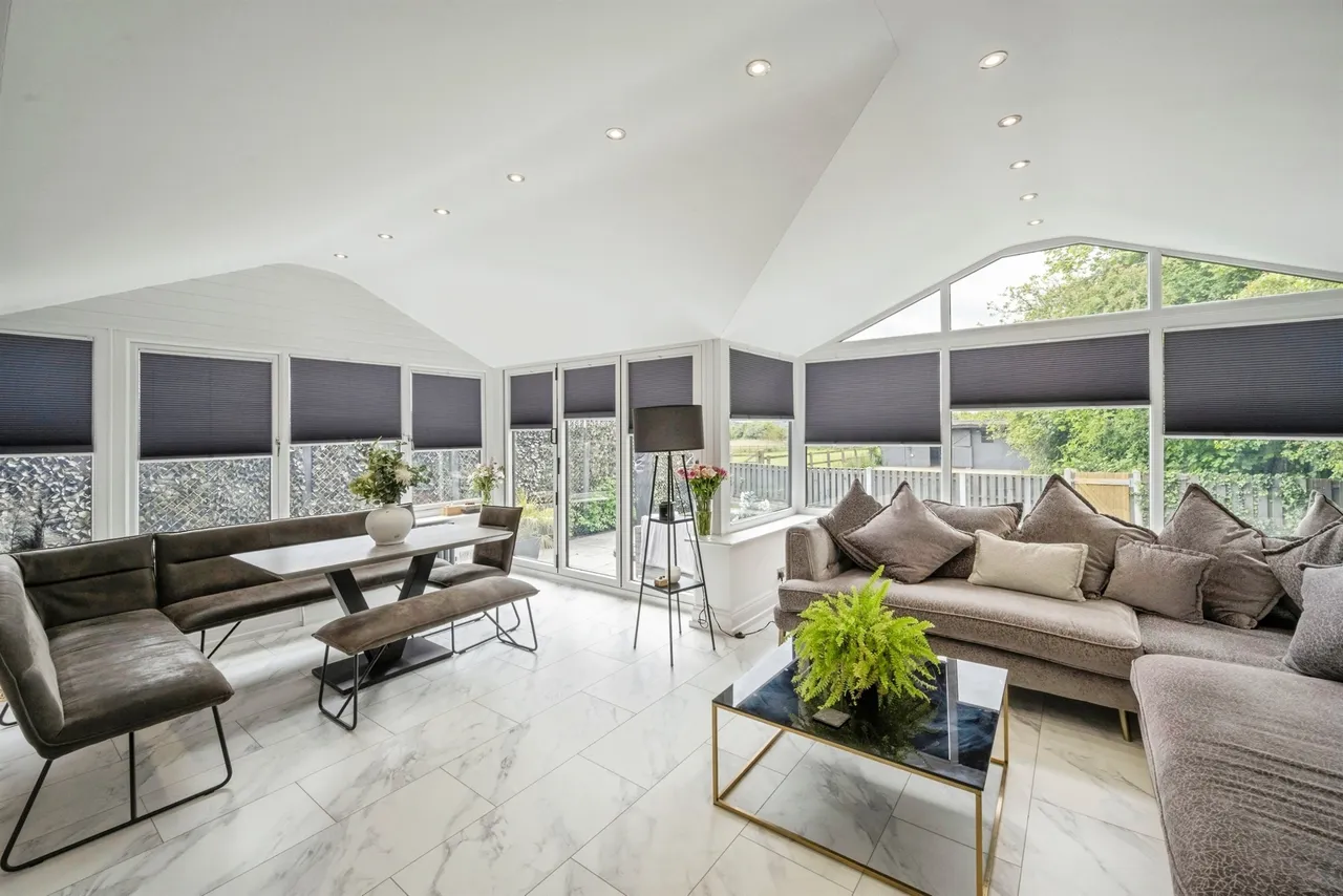 The Avenue, Harlington, DN5, photo 2