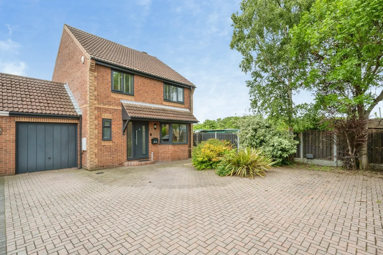 4 bed house for sale, The Avenue, Harlington, DN5
