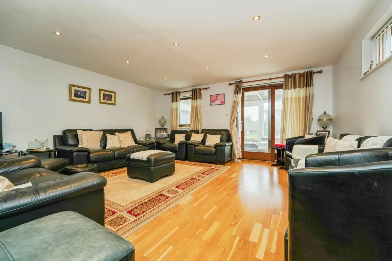 Coney Hill Road, Gloucester, Gloucestershire, GL4, photo 3