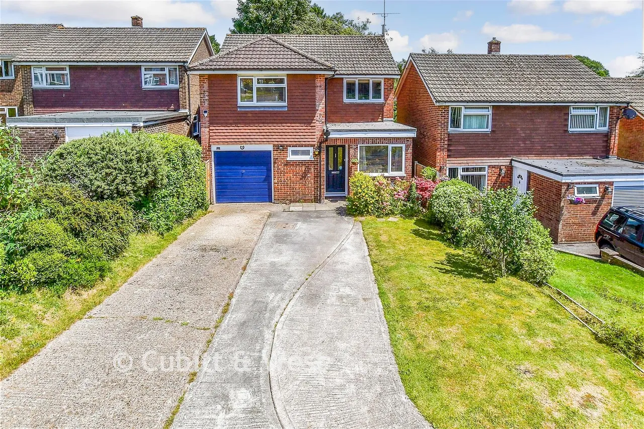 4 bed house for sale, Fermor Way, Crowborough, TN6