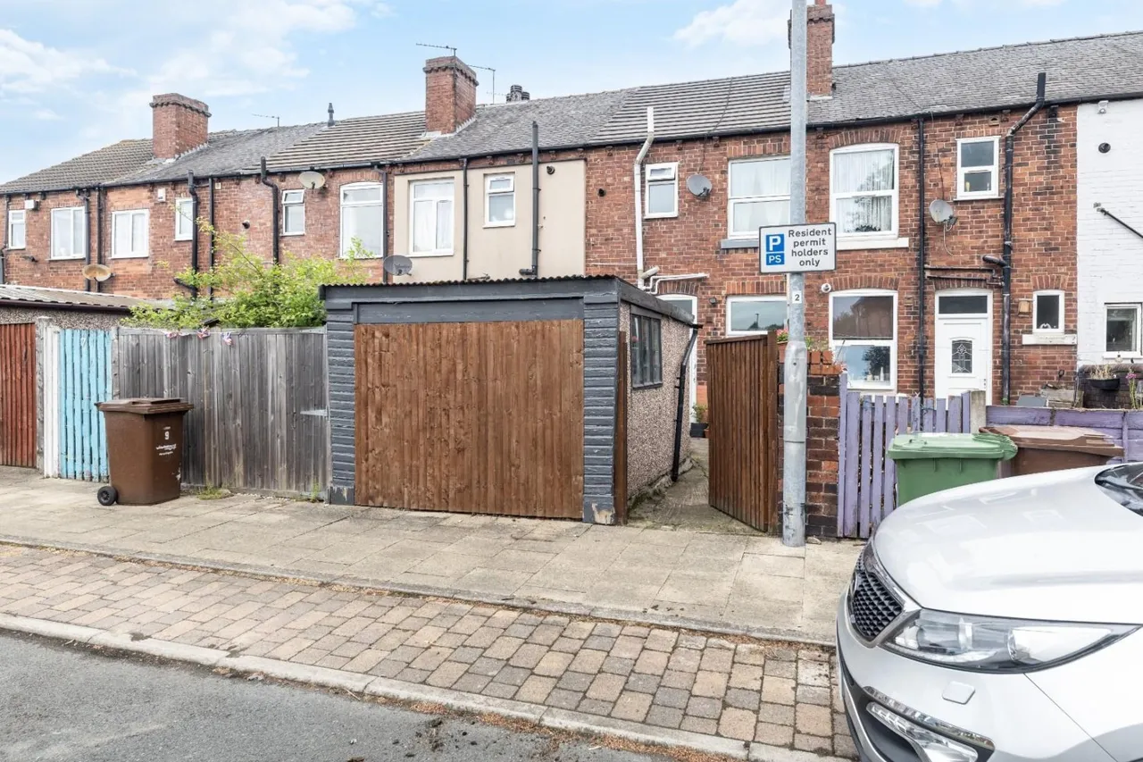 2 bed house for sale — Stafford Street, Castleford