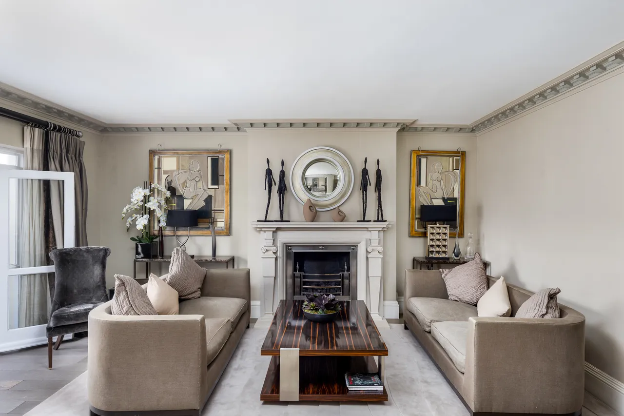 2 bed flat to rent, Eaton Place, Belgravia, SW1X