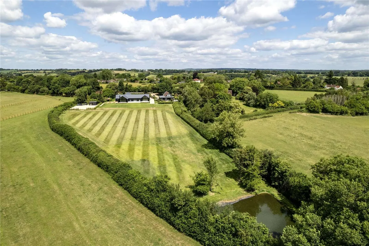 Ashridge Farm, Green End Road, Radnage, Buckinghamshire, HP14 4BY, photo 2