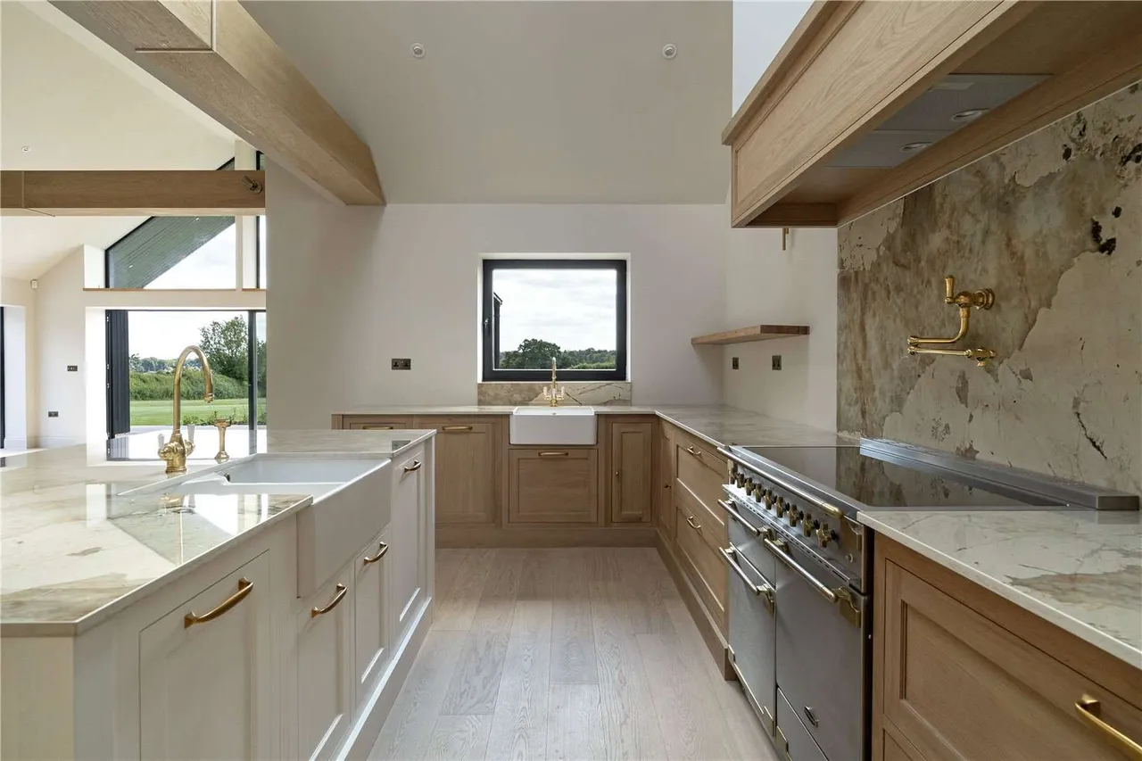 Ashridge Farm, Green End Road, Radnage, Buckinghamshire, HP14 4BY, photo 11