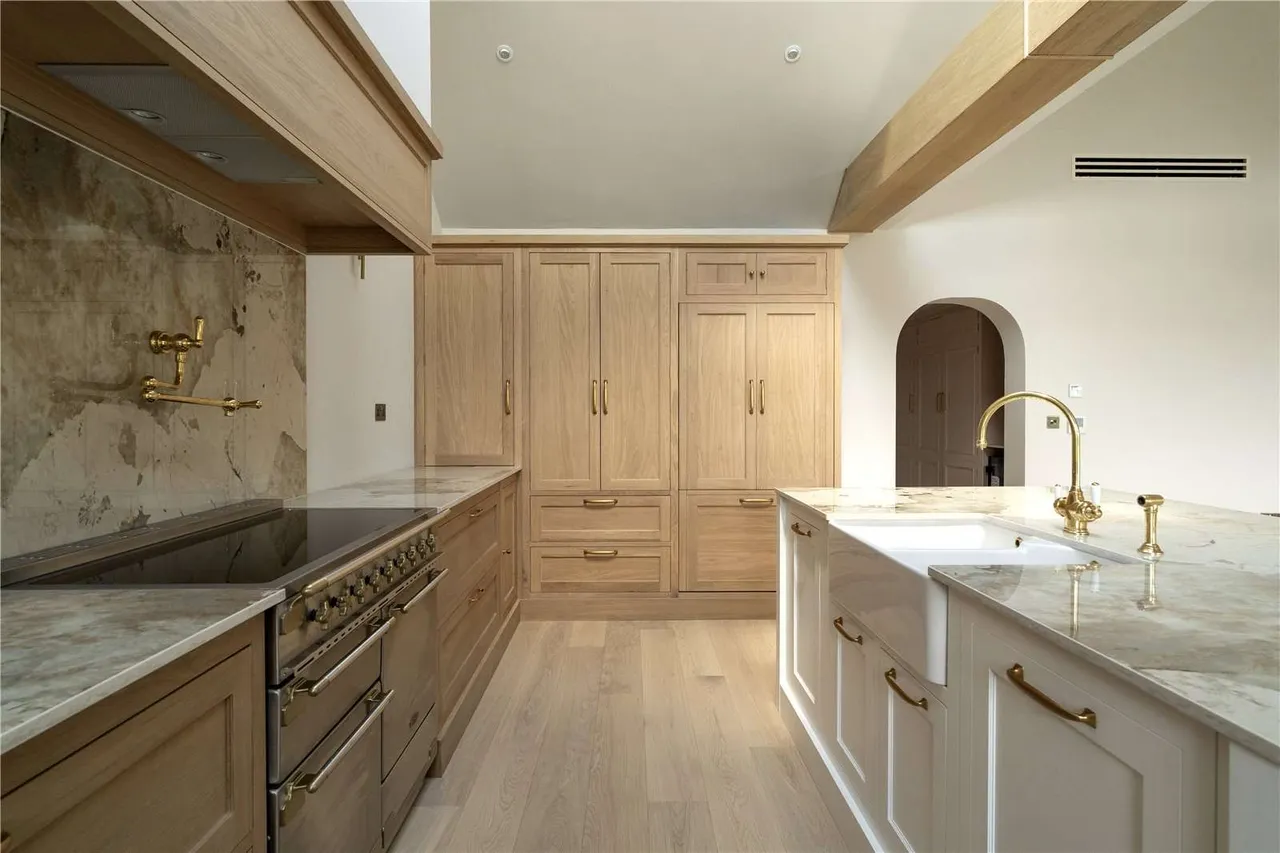 Ashridge Farm, Green End Road, Radnage, Buckinghamshire, HP14 4BY, photo 10