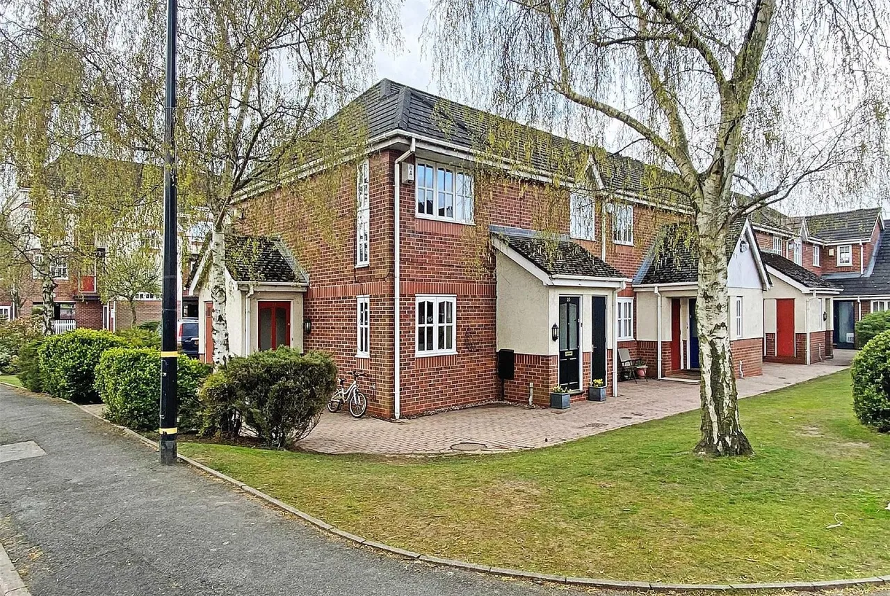 St. James Court, Altrincham, Cheshire WA15 8FG, photo 5