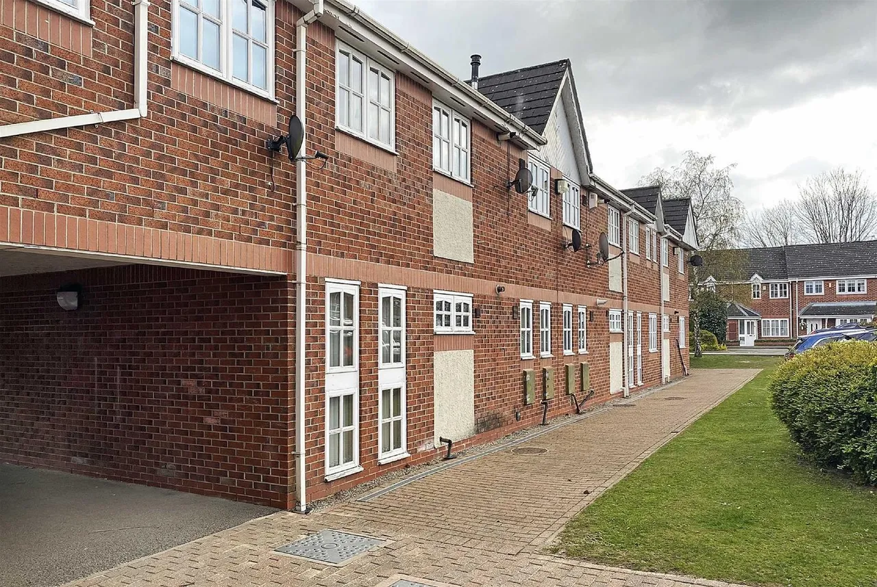 St. James Court, Altrincham, Cheshire WA15 8FG, photo 16