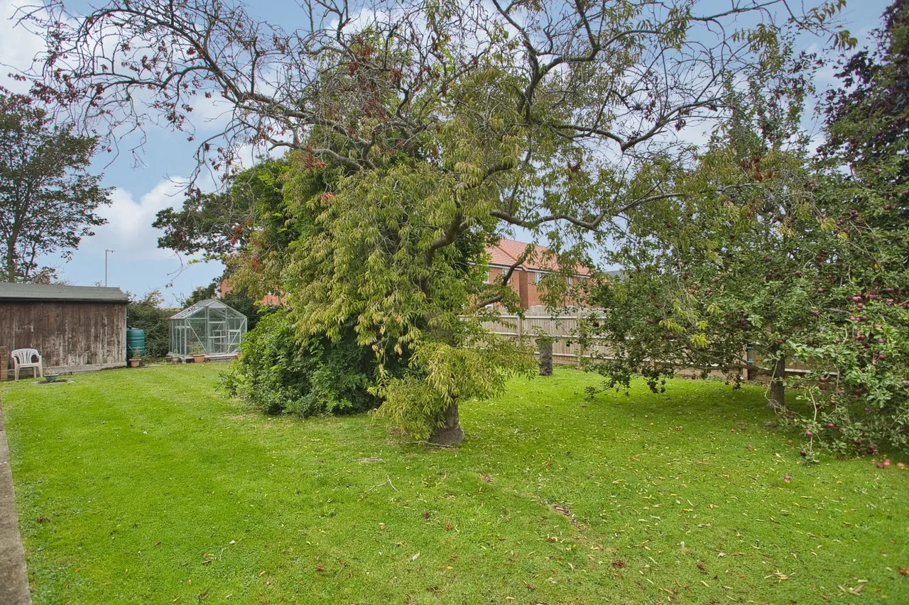 London Road, Sholden, CT14, photo 15