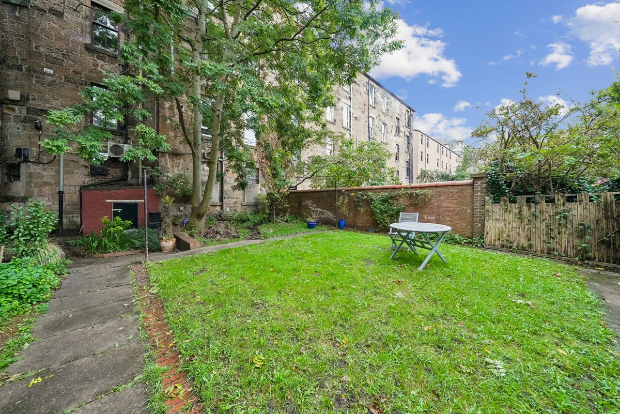 Albert Road, Queen's Park, G42, photo 18