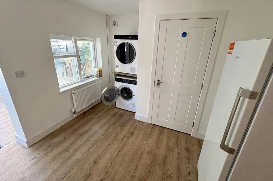 Reading Road, Winnersh, RG41, photo 3
