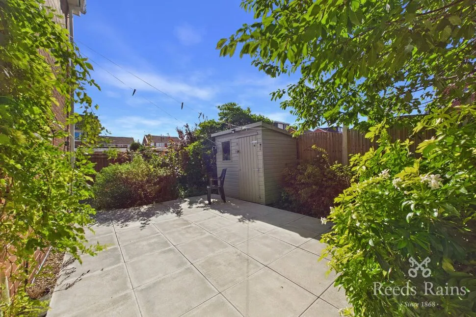Newton Drive, Wakefield, WF1, photo 6