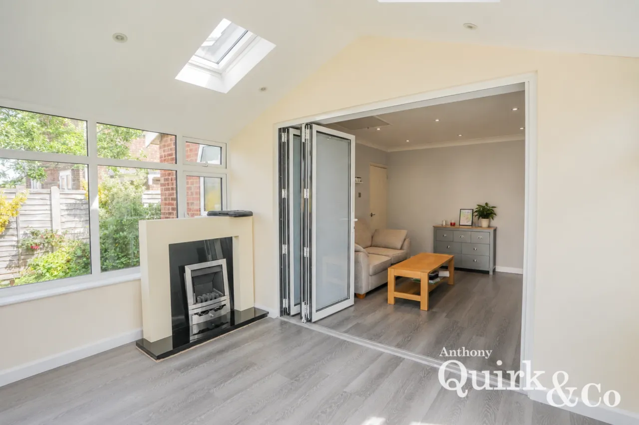 Waarem Avenue, Canvey Island, SS8, photo 6