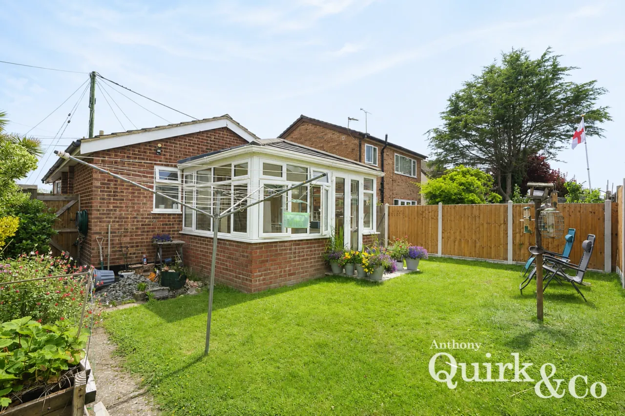 Waarem Avenue, Canvey Island, SS8, photo 13