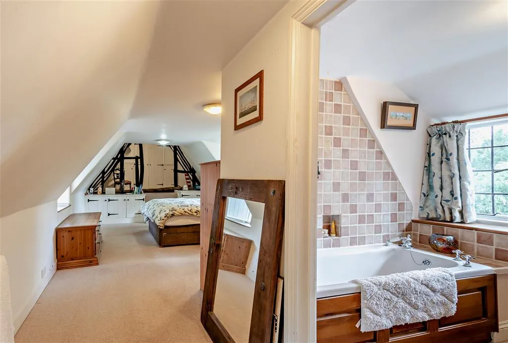 Church Road, Glatton, PE28, photo 12