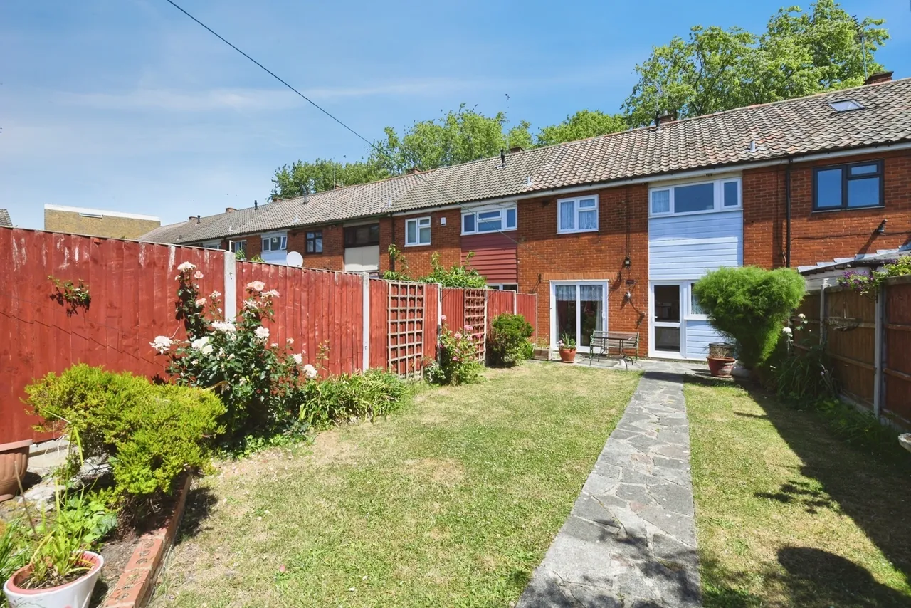 Pamplins, Basildon, Essex, SS15, photo 4