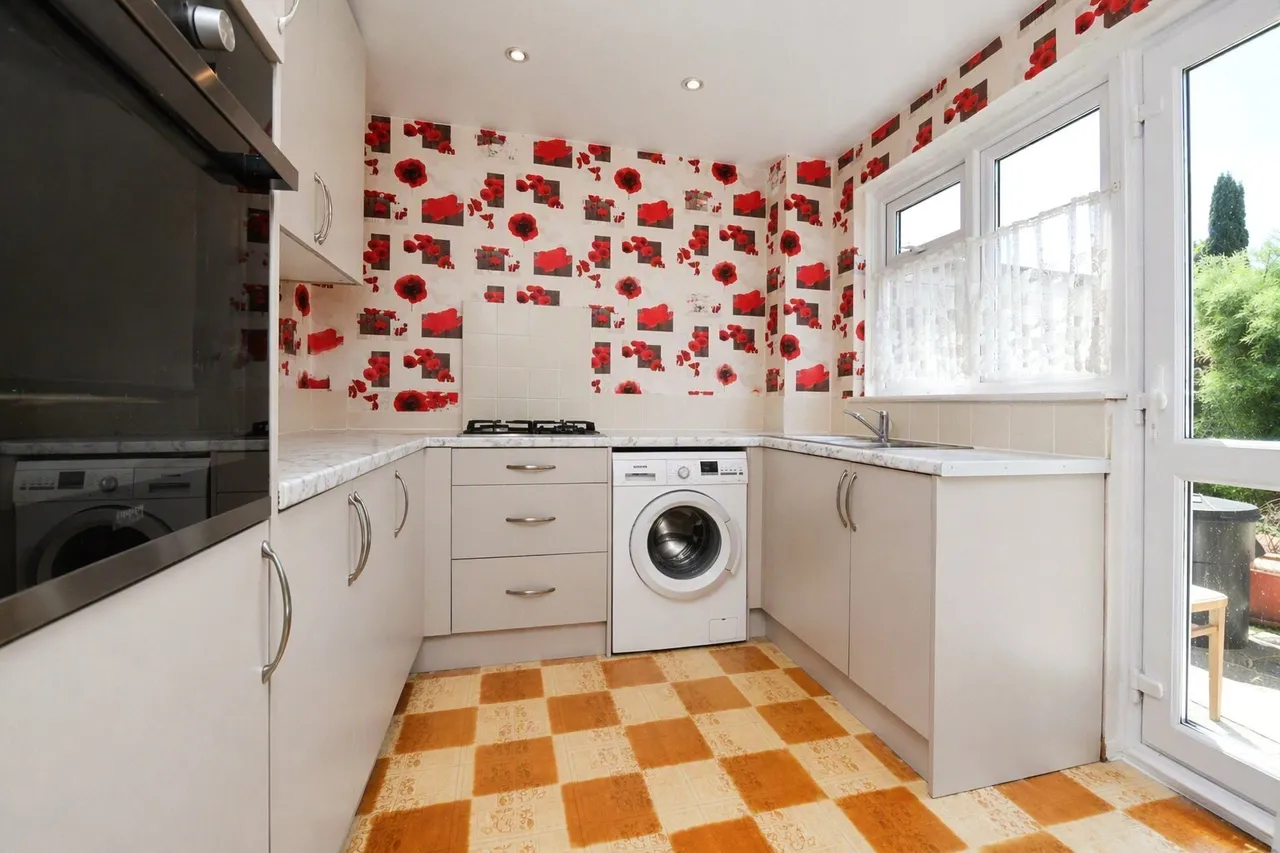 Pamplins, Basildon, Essex, SS15, photo 7