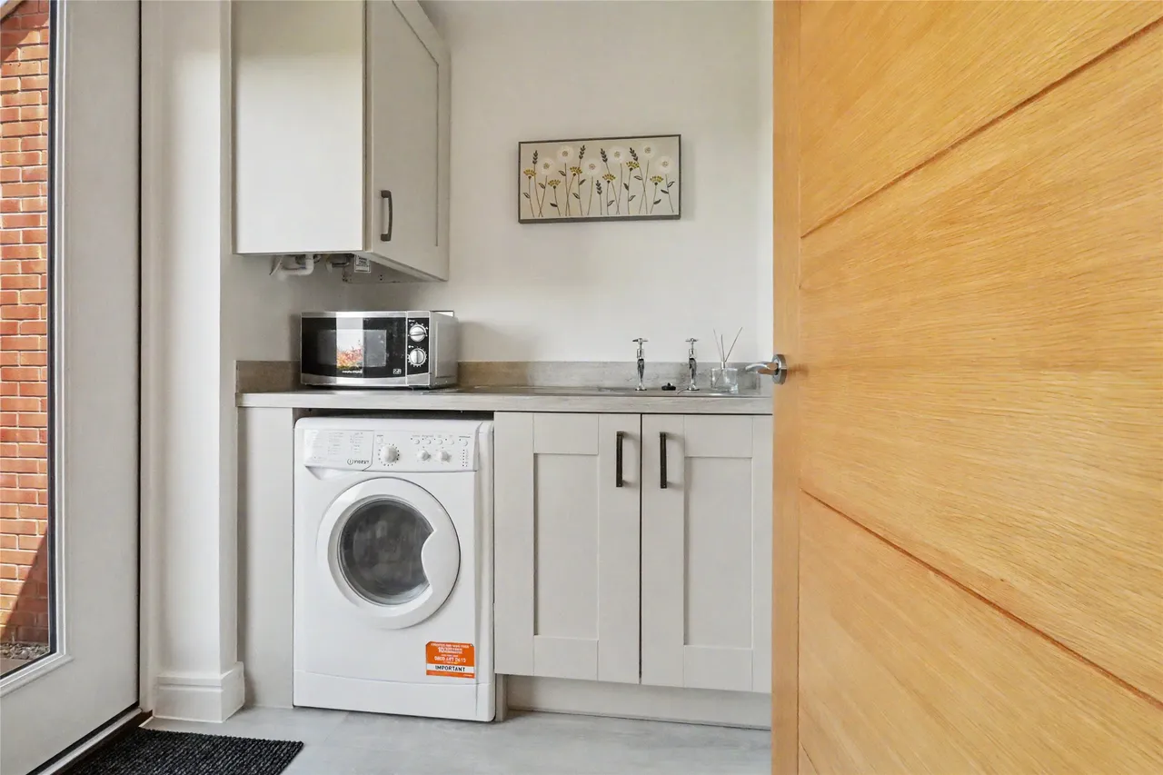 Monitor Close, South Molton, EX36, photo 17