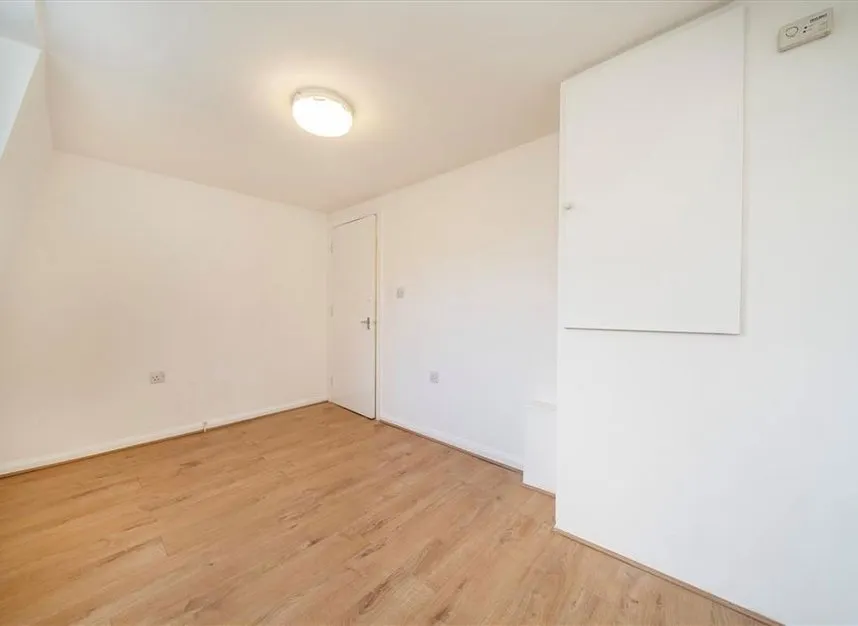 Kender Street, Telagragh Hill, SE14, photo 6