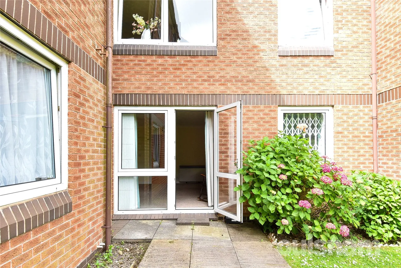 Alcester Road South, Kings Heath, Birmingham, B14 6DT, photo 13