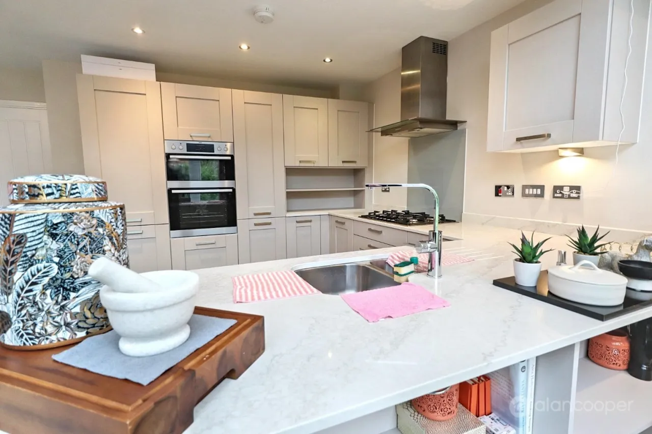 Adelie Road, Galley Common, CV10, photo 12