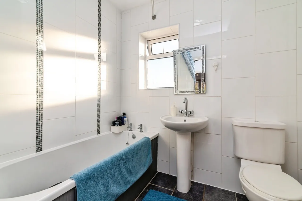 Glendon Drive, Nottingham, Nottinghamshire, NG5, photo 13