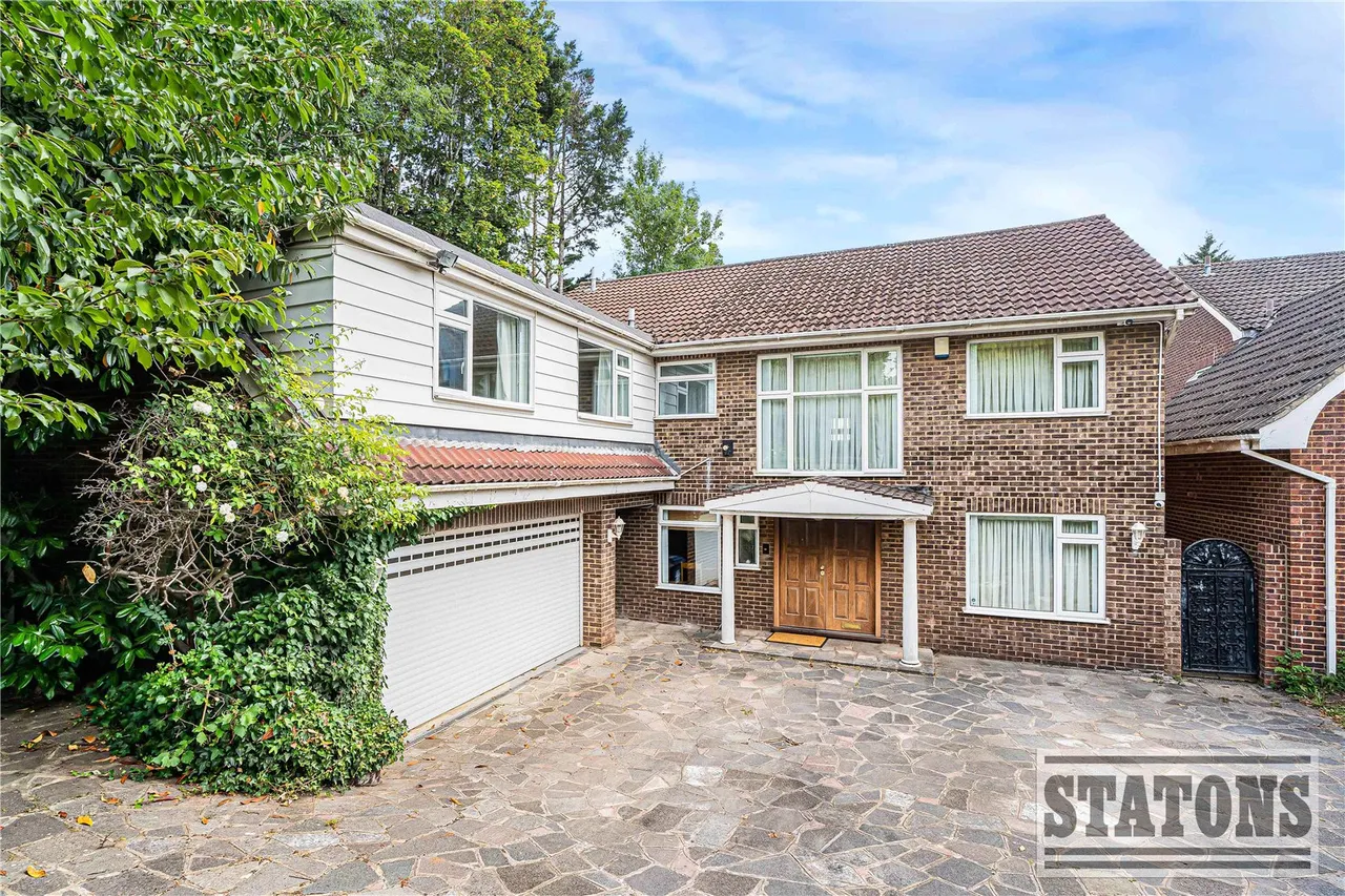 5 bed house for sale — Oakleigh Park South, Whetstone, London, N20 9JP