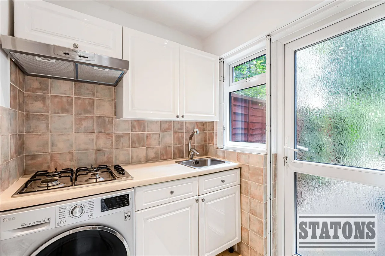 Oakleigh Park South, Whetstone, London, N20 9JP, photo 18