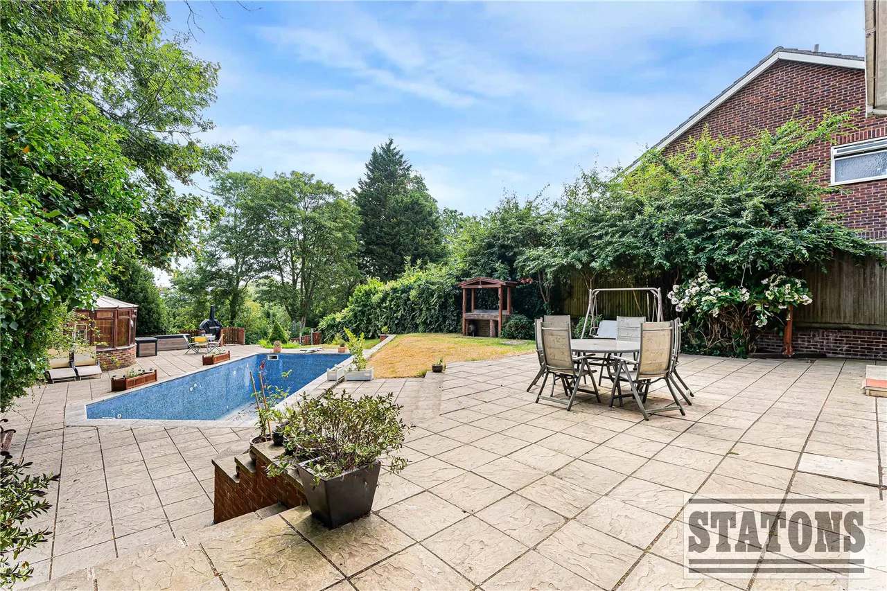 Oakleigh Park South, Whetstone, London, N20 9JP, photo 24