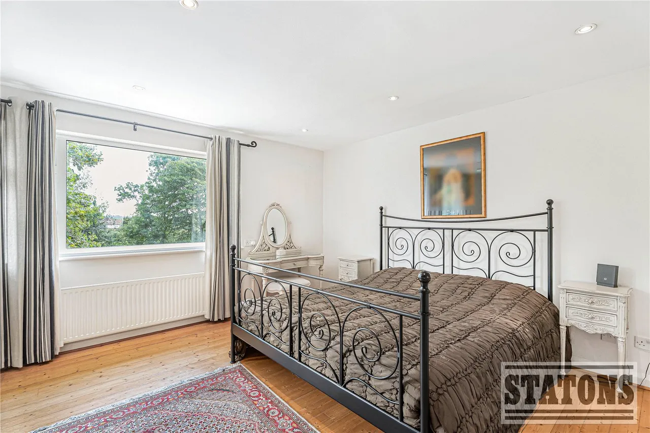 Oakleigh Park South, Whetstone, London, N20 9JP, photo 10