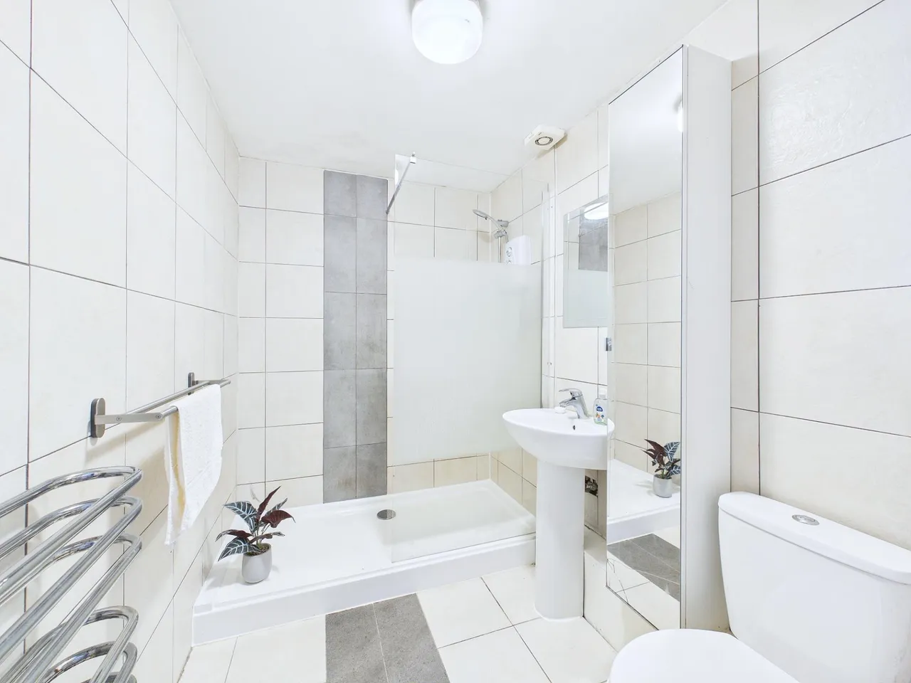 Medway Court, Parr, WA9, photo 17