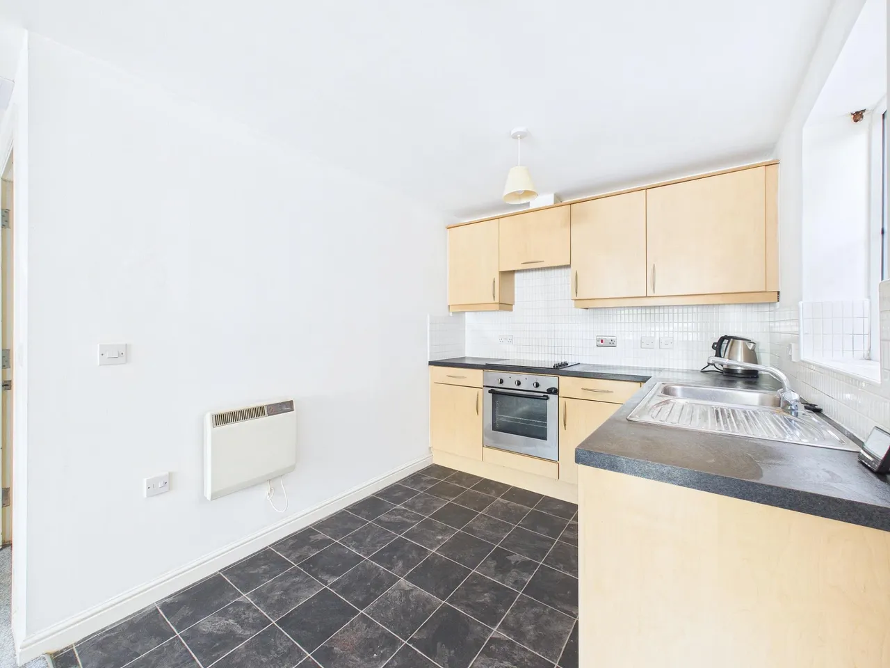 Medway Court, Parr, WA9, photo 10