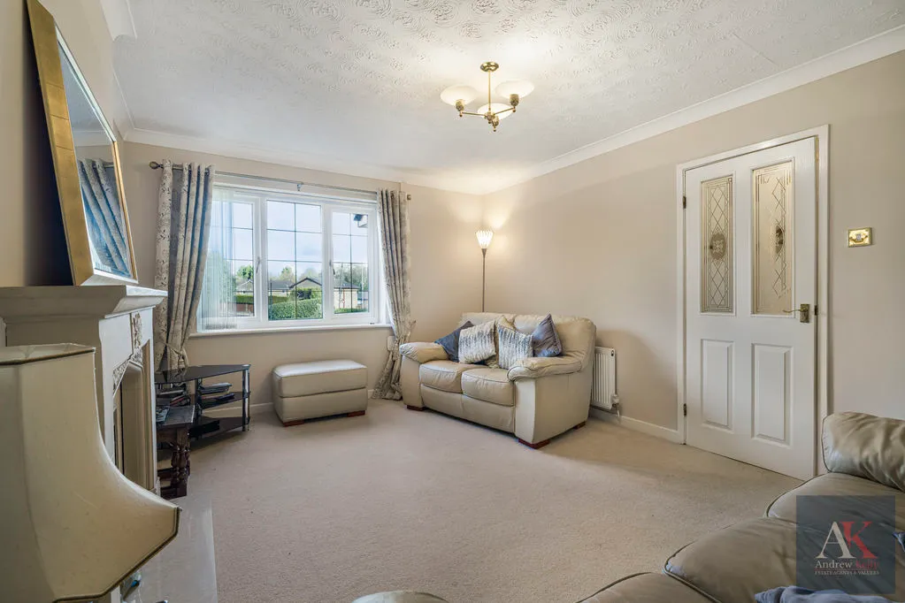 Campion Way, Rochdale OL12 7UL, photo 5
