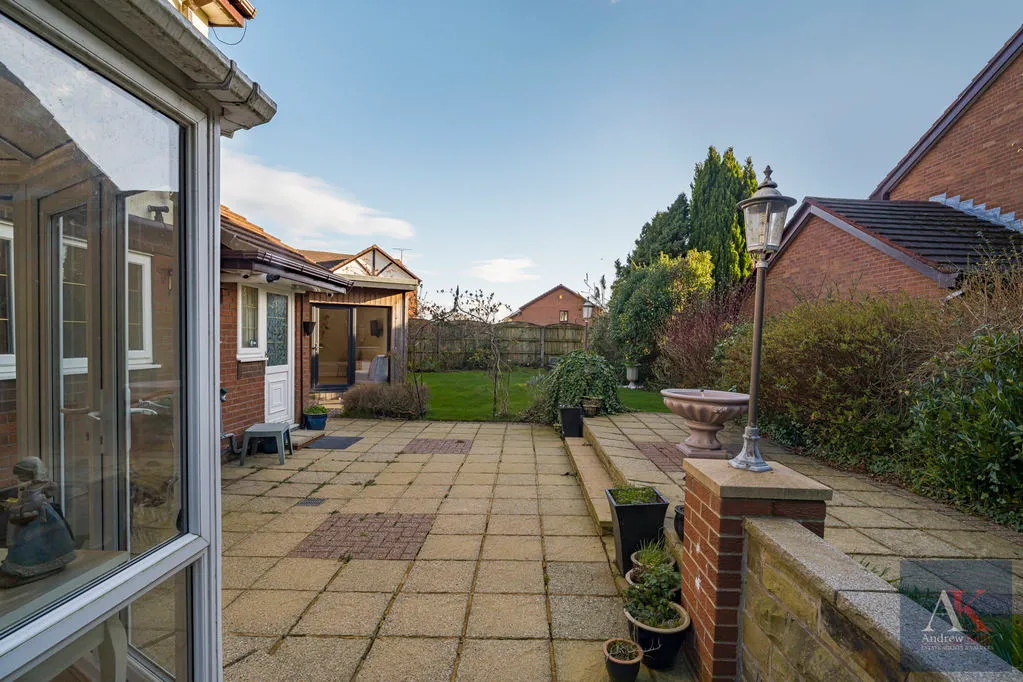 Campion Way, Rochdale OL12 7UL, photo 33