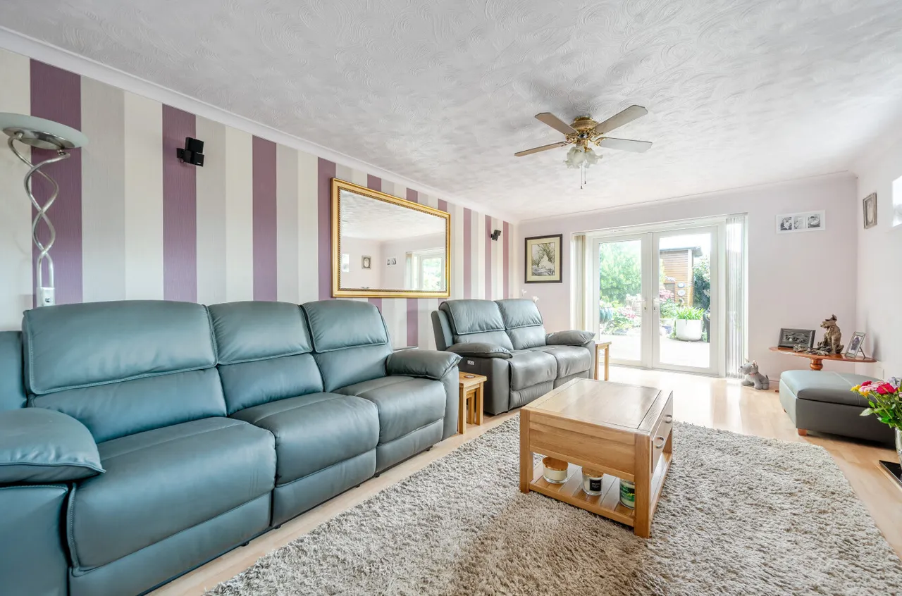 Old Shoreham Road, Lancing, BN15, photo 2