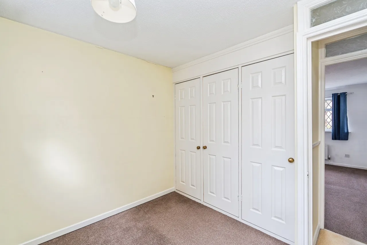 Deerhurst Close, West Totton, SO40, photo 19